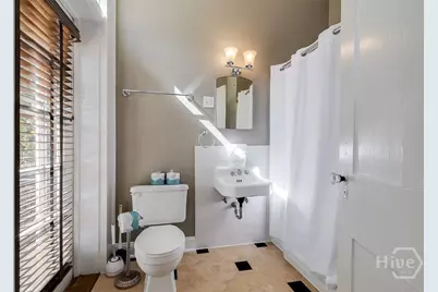 28 E Taylor Street, Savannah, GA 31401 - Photo 30