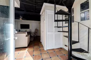 28 E Taylor St, Savannah, GA 31401 - Photo 44