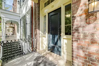 28 E Taylor Street, Savannah, GA 31401 - Photo 2