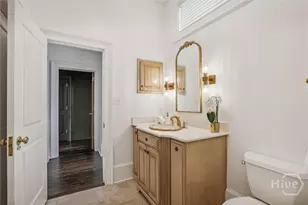 2 E Perry Ln, Savannah, GA 31401 - Photo 42