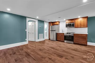 112 W Taylor Street, Savannah, GA 31401 - Photo 56