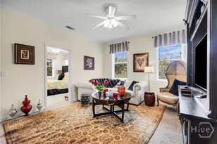 17 E 37th St, Savannah, GA 31401 - Photo 12