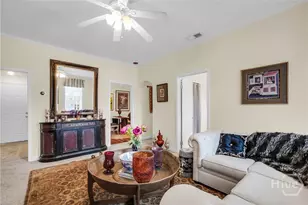 17 E 37th St, Savannah, GA 31401 - Photo 14