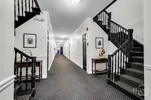 17 E 37th St, Savannah, GA 31401 - Photo 8
