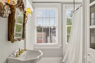 203 W Charlton St, Savannah, GA 31401 - Photo 30