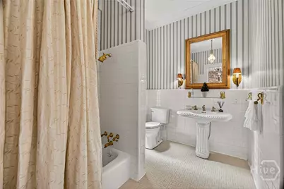 203 W Charlton Street, Savannah, GA 31401 - Photo 28