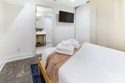 1 E Gordon Street #1, Savannah, GA 31401 - Photo 32