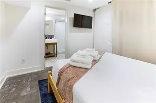 1 E Gordon St, Savannah, GA 31401 - Photo 32