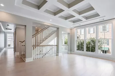 407 E McDonough Street, Savannah, GA 31401 - Photo 12