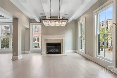 407 E McDonough Street, Savannah, GA 31401 - Photo 6