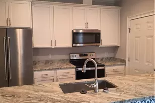 29 Travis St, Savannah, GA 31406 - Photo 4
