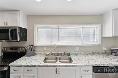 704 Lavinia Street, Savannah, GA 31415 - Photo 16