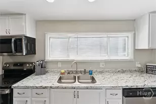 704 Lavinia St, Savannah, GA 31415 - Photo 16