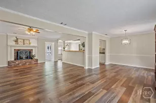 210 Pine Grove Dr, Savannah, GA 31419 - Photo 10