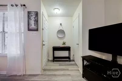 401 N Cromwell Road #Q7, Savannah, GA 31410 - Photo 8