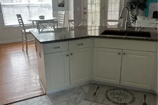 127 Druid Cir, Savannah, GA 31410 - Photo 12