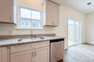 70 Beaumont Dr, Hinesville, GA 31313 - Photo 8