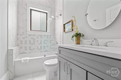 407 W 35th Street, Savannah, GA 31401 - Photo 34