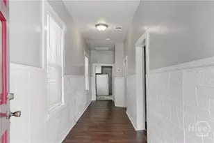 1023 W 37th St, Savannah, GA 31415 - Photo 6