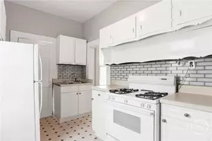 1023 W 37th St, Savannah, GA 31415 - Photo 14
