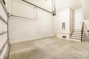 453 Port St, Savannah, GA 31401 - Photo 32