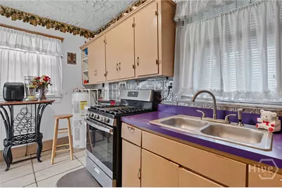 805 E 40th Street, Savannah, GA 31401 - Photo 16
