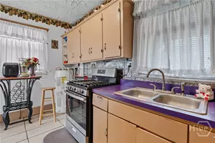 805 E 40th St, Savannah, GA 31401 - Photo 16