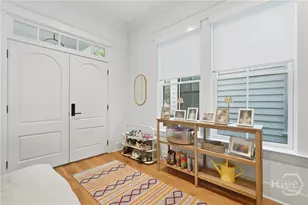 110 E 38th St, Savannah, GA 31401 - Photo 10