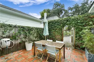 110 E 38th St, Savannah, GA 31401 - Photo 50