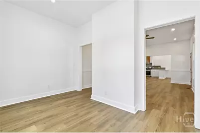101 W 51st Street, Savannah, GA 31405 - Photo 16