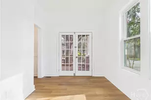 101 W 51st St, Savannah, GA 31405 - Photo 10