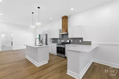 101 W 51st Street, Savannah, GA 31405 - Photo 22