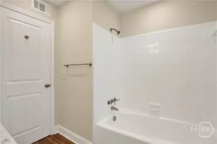 1307 E 70th St, Savannah, GA 31404 - Photo 18