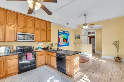 213 W Duffy Street, Savannah, GA 31401 - Photo 18