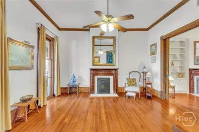 213 W Duffy Street, Savannah, GA 31401 - Photo 10