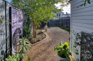 213 W Duffy St, Savannah, GA 31401 - Photo 34