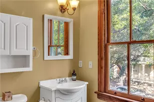 213 W Duffy St, Savannah, GA 31401 - Photo 24