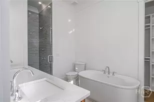 312 W 38th St, Savannah, GA 31401 - Photo 20
