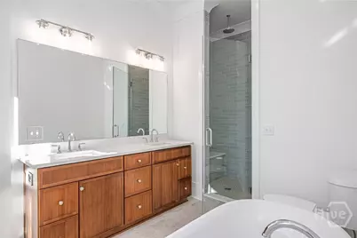 312 W 38th Street, Savannah, GA 31401 - Photo 18