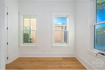 312 W 38th Street, Savannah, GA 31401 - Photo 12