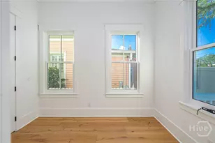 312 W 38th St, Savannah, GA 31401 - Photo 12