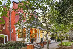 106 E Harris St, Savannah, GA 31401 - Photo 2