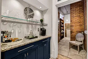 106 E Harris St, Savannah, GA 31401 - Photo 20