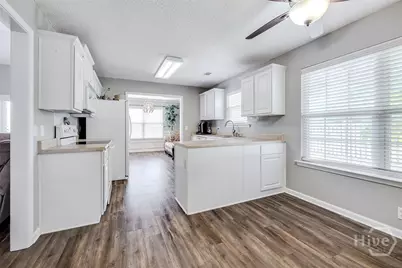 507 Cobblestone Circle, Bloomingdale, GA 31302 - Photo 10