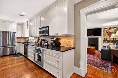 208 E Liberty Street, Savannah, GA 31401 - Photo 12