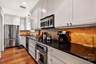 208 E Liberty St, Savannah, GA 31401 - Photo 10