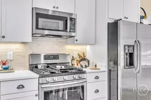 32 Habersham St, Savannah, GA 31401 - Photo 14