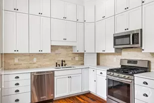 32 Habersham St, Savannah, GA 31401 - Photo 12