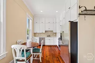 32 Habersham St, Savannah, GA 31401 - Photo 10
