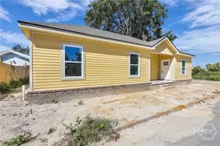 11 West St, Savannah, GA 31415 - Photo 4